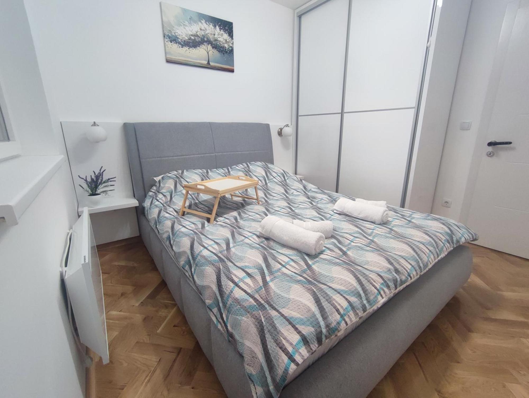 Apartment Pina